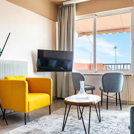 Limani's Sea View Apartment *